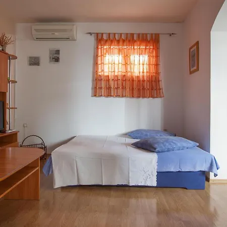 Apartment Dragan